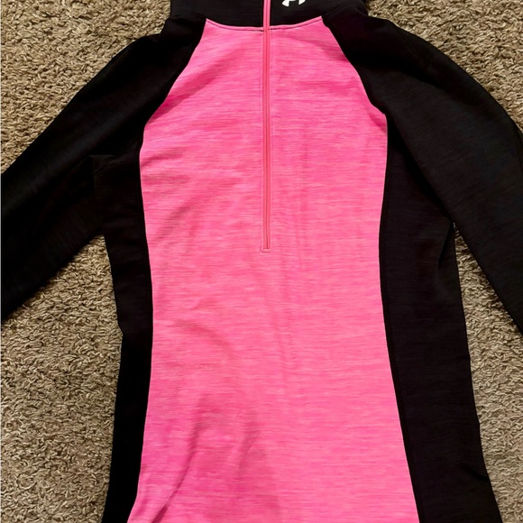 Under Armour Women's Pink and Black Sweatshirt 1/4 zipper Pretty Great condition - Picture 6 of 12